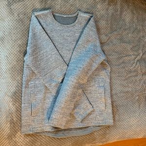 Lululemon crew hoodie (8/10)